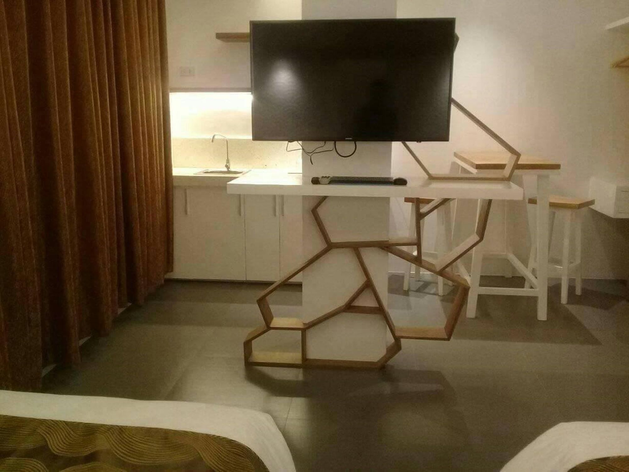 Oyo 609 G Executive Hotel And Spa Boracay Manoc-Manoc 外观 照片